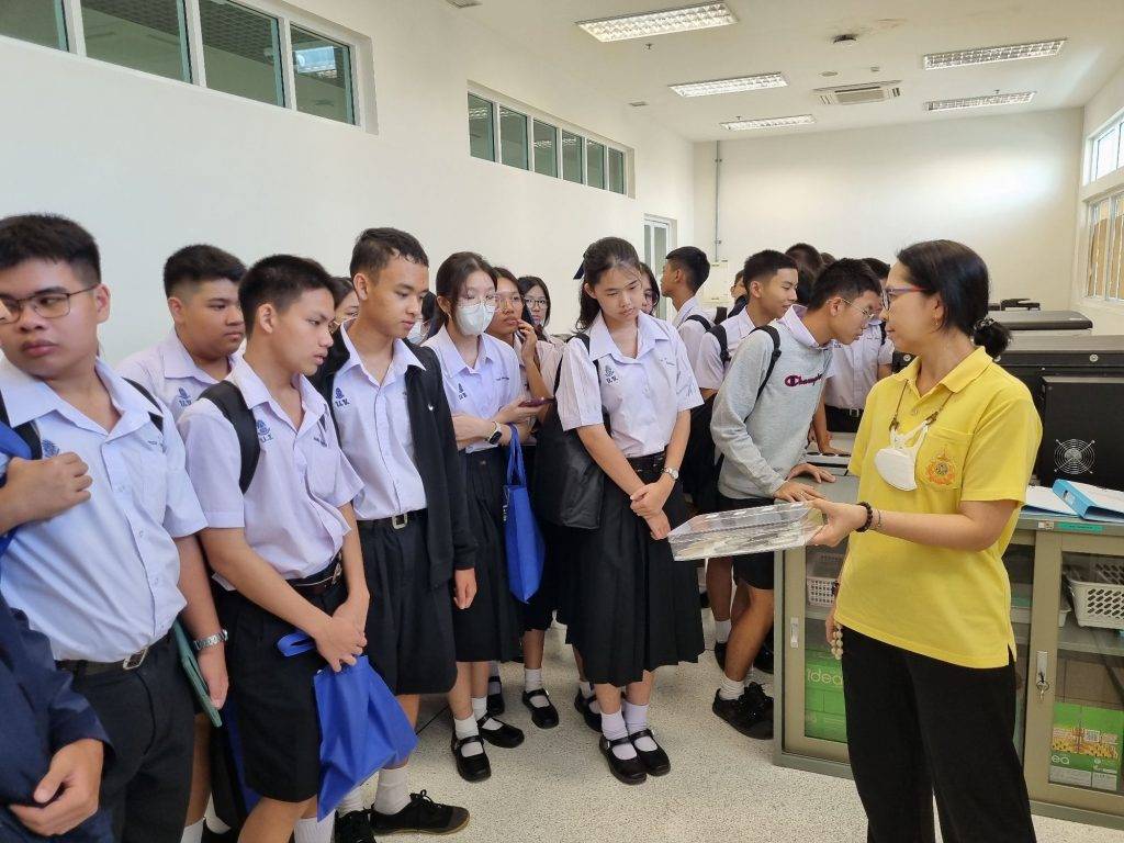 เรียนรู้รังสีจากของจริง! รร.เบญจมราชูทิศ ราชบุรี ตะลุยห้องแล็บปรมาณูฯ