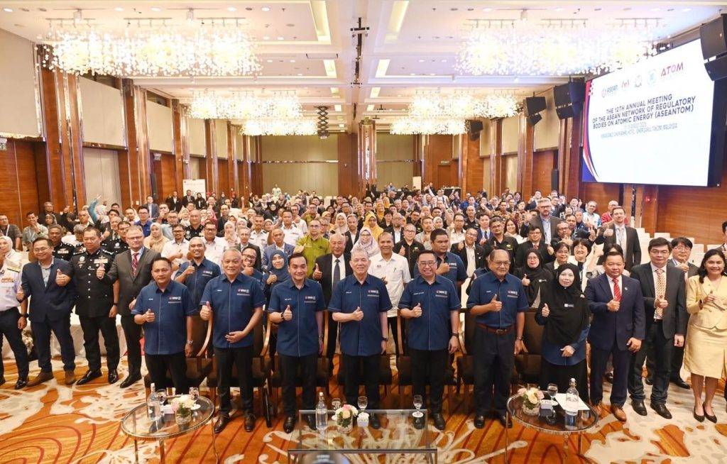 ไทยประกาศบทบาทนำด้านความมั่นคงนิวเคลียร์อาเซียน ร่วมประชุม ASEANTOM ครั้งที่ 12 ดันแผนโรงไฟฟ้านิวเคลียร์มาตรฐานปลอดภัยขนาดเล็ก (SMR) – แผนฉุกเฉินรังสีระดับภูมิภาค