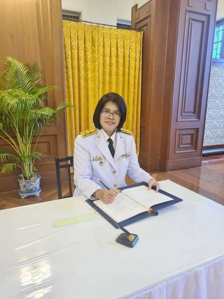 ปส. ร่วมพิธีลงนามถวายพระพรชัยมงคล เนื่องในวันเฉลิมพระชนมพรรษา “สมเด็จพระพันปีหลวง”