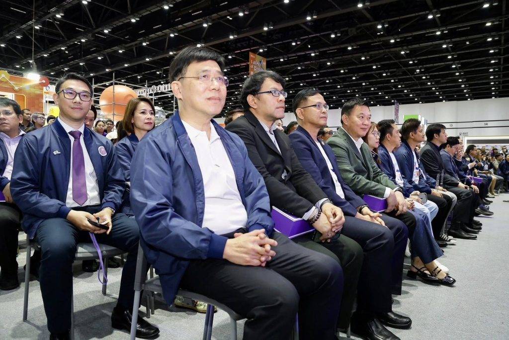 ปรมาณูเพื่อสันติ รับมอบโล่จาก “สุดาวรรณ” รมว.อว. หน่วยงานร่วมจัดงาน อว. แฟร์ ประจำปี 2568