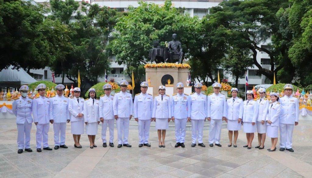 ปส. ร่วมพิธีวางพุ่มดอกไม้ถวายสักการะ รัชกาลที่ 4 “พระบิดาแห่งวิทยาศาสตร์ไทย” เนื่องในวันวิทยาศาสตร์แห่งชาติ
