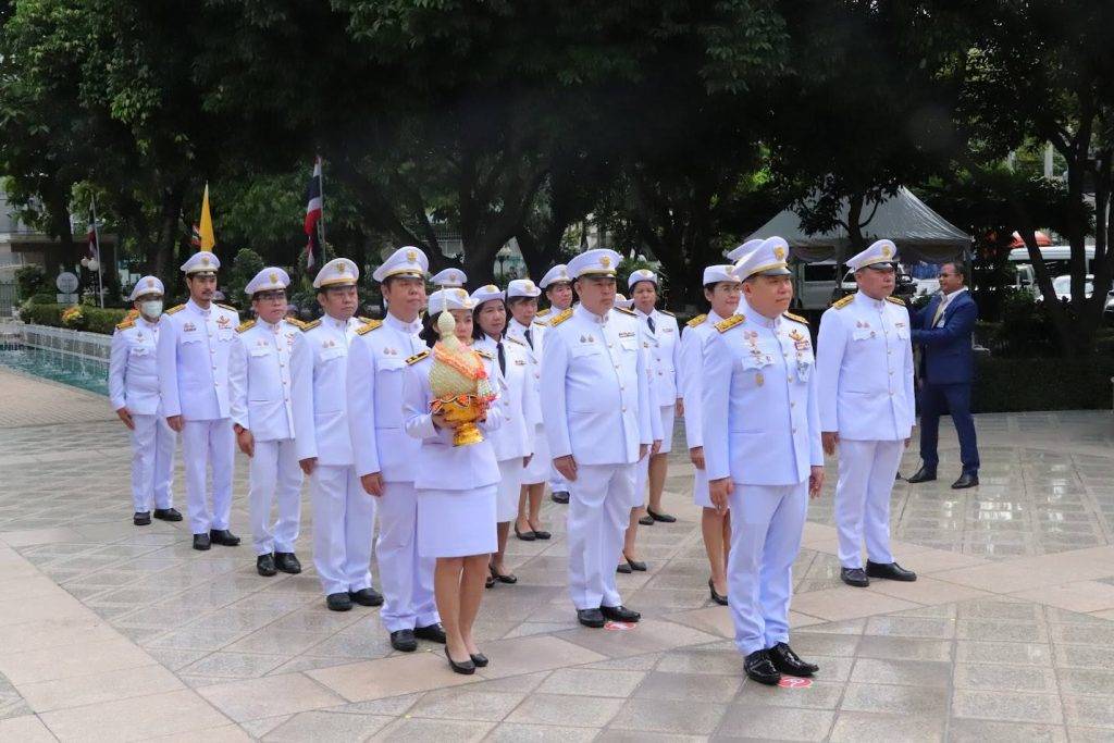 ปส. ร่วมพิธีวางพุ่มดอกไม้ถวายสักการะ รัชกาลที่ 4 “พระบิดาแห่งวิทยาศาสตร์ไทย” เนื่องในวันวิทยาศาสตร์แห่งชาติ