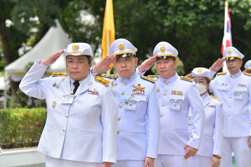 ปส. ร่วมพิธีวางพุ่มดอกไม้ถวายสักการะ รัชกาลที่ 4 “พระบิดาแห่งวิทยาศาสตร์ไทย” เนื่องในวันวิทยาศาสตร์แห่งชาติ