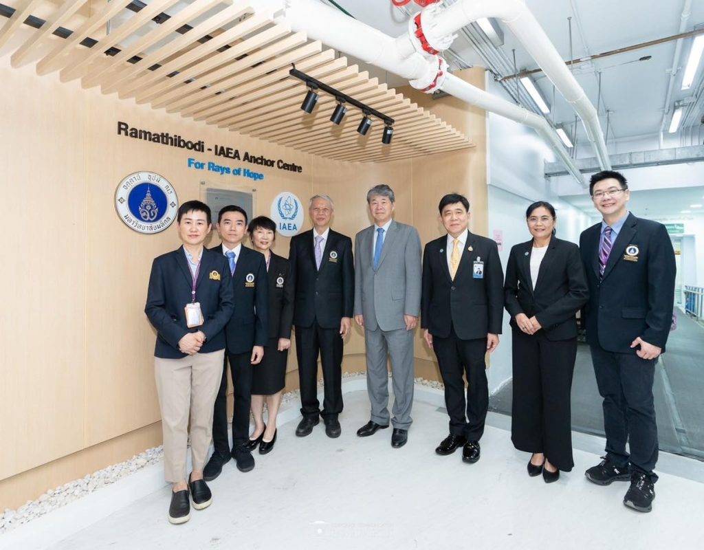 ปรมาณูเพื่อสันติ อว. ยกระดับศักยภาพรังสีรักษา เดินหน้าร่วม มหาวิทยาลัยมหิดล “Ramathibodi–IAEA Anchor Centre” พร้อมสร้างความร่วมมือกระทรวงสาธารณสุขให้การดูแลผู้ป่วยมะเร็งเพิ่มการเข้าถึง ครอบคลุมพื้นที่ทั่วประเทศ