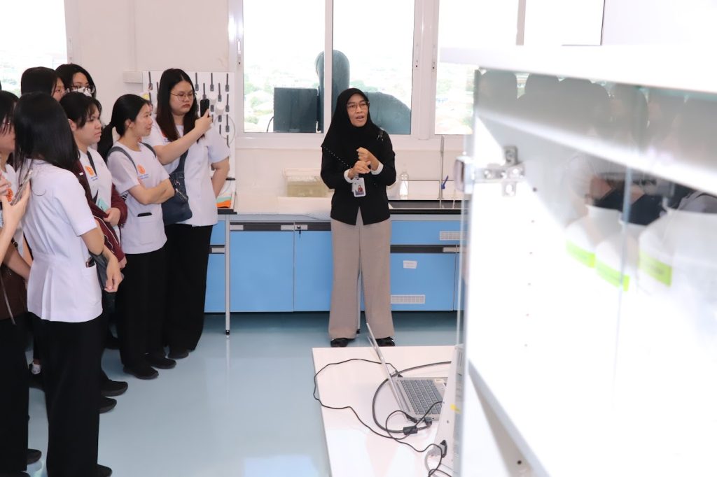 คณะสหเวชศาสตร์ มหาวิทยาลัยธรรมศาสตร์ ศึกษาดูงานสำนักงานปรมาณูเพื่อสันติ กระทรวง อว. เสริมองค์ความรู้ด้านนิวเคลียร์และรังสี พร้อมประยุกต์ใช้ทางวิชาการ