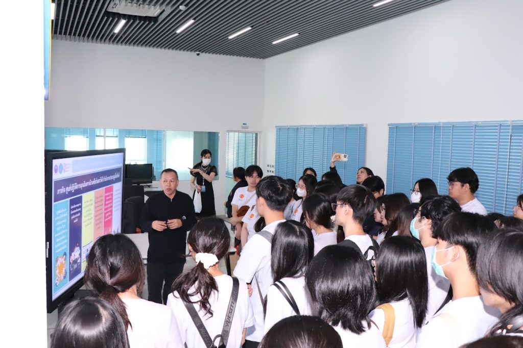 คณะสหเวชศาสตร์ มหาวิทยาลัยธรรมศาสตร์ ศึกษาดูงานสำนักงานปรมาณูเพื่อสันติ กระทรวง อว. เสริมองค์ความรู้ด้านนิวเคลียร์และรังสี พร้อมประยุกต์ใช้ทางวิชาการ
