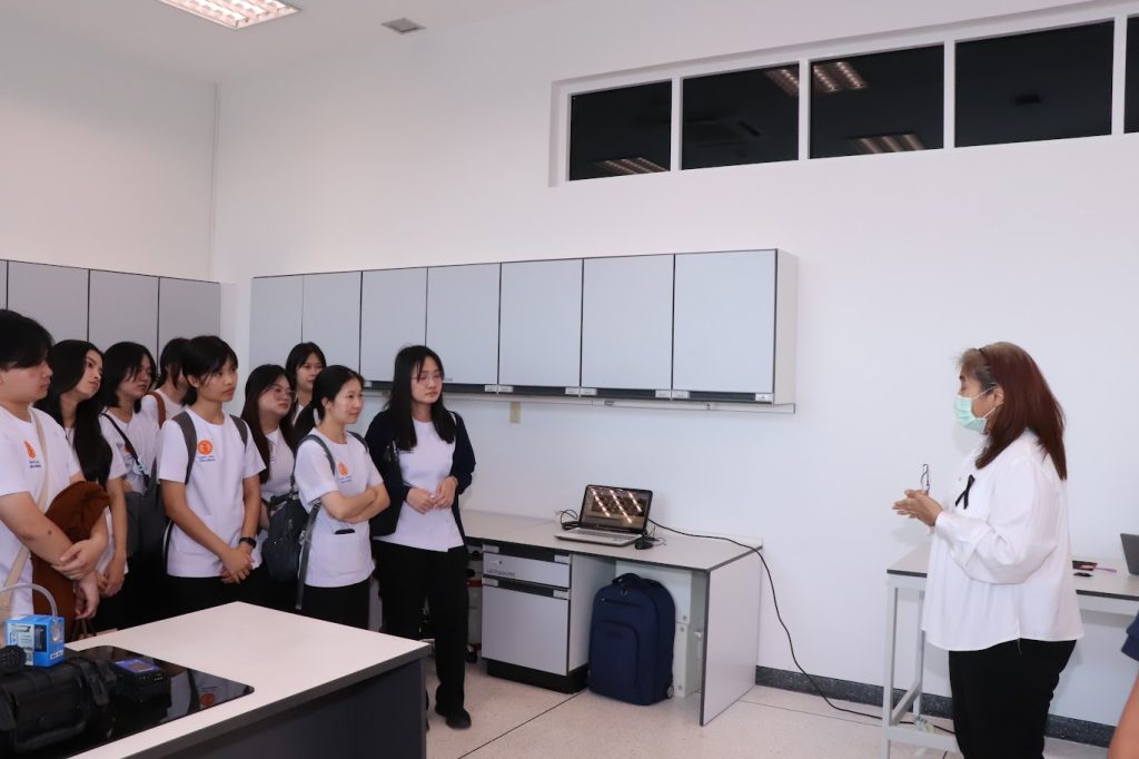 คณะสหเวชศาสตร์ มหาวิทยาลัยธรรมศาสตร์ ศึกษาดูงานสำนักงานปรมาณูเพื่อสันติ กระทรวง อว. เสริมองค์ความรู้ด้านนิวเคลียร์และรังสี พร้อมประยุกต์ใช้ทางวิชาการ