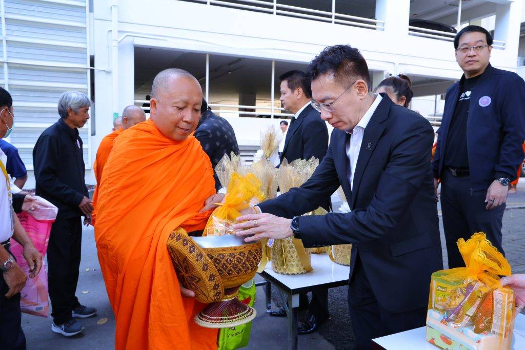 ปรมาณูเพื่อสันติ กระทรวง อว. เข้าร่วมพิธีทำบุญตักบาตรต้อนรับปีใหม่ 2569 เสริมสิริมงคลการปฏิบัติภารกิจของกระทรวง