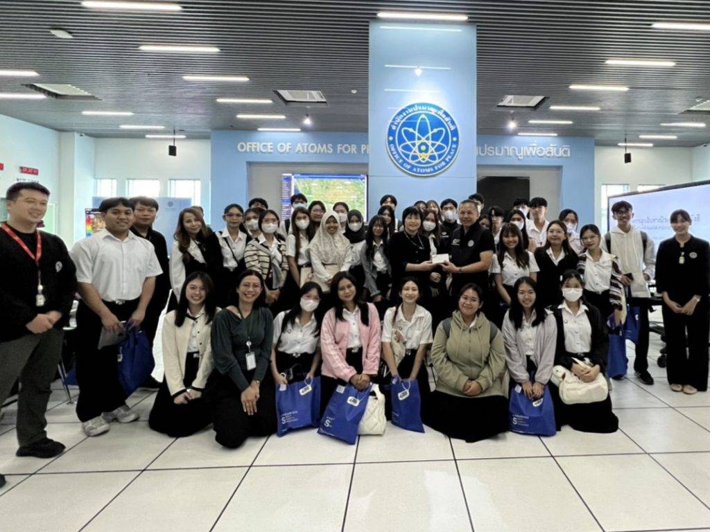 คณะแพทยศาสตร์วชิรพยาบาล มหาวิทยาลัยนวมินทราธิราช เยี่ยมชม ปส. เสริมความรู้ด้านมาตรฐานการวัดรังสีและการบริหารจัดการเหตุฉุกเฉินทางนิวเคลียร์และรังสี