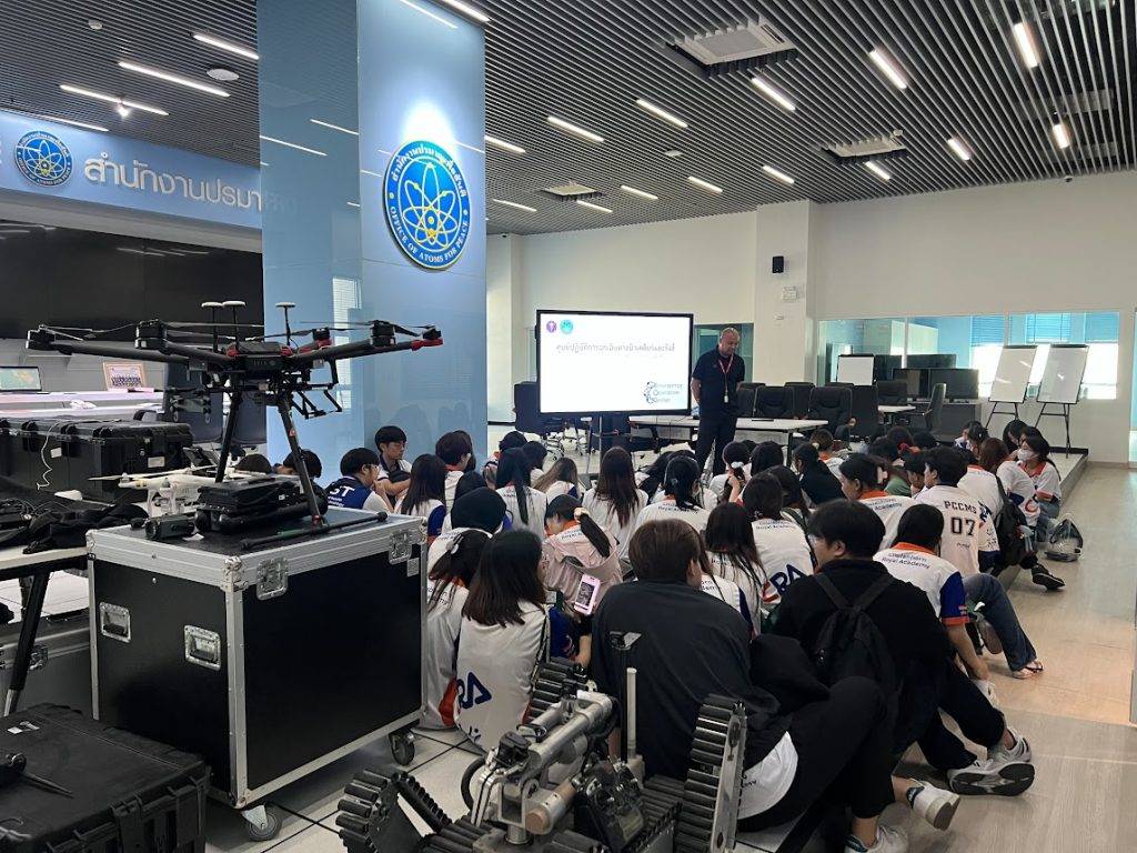 โรงเรียนรังสีเทคนิค ราชวิทยาลัยจุฬาภรณ์ เยี่ยมชม ปส. เสริมความรู้ด้านมาตรฐานการวัดรังสีและการเฝ้าระวังด้านนิวเคลียร์และรังสีของประเทศ