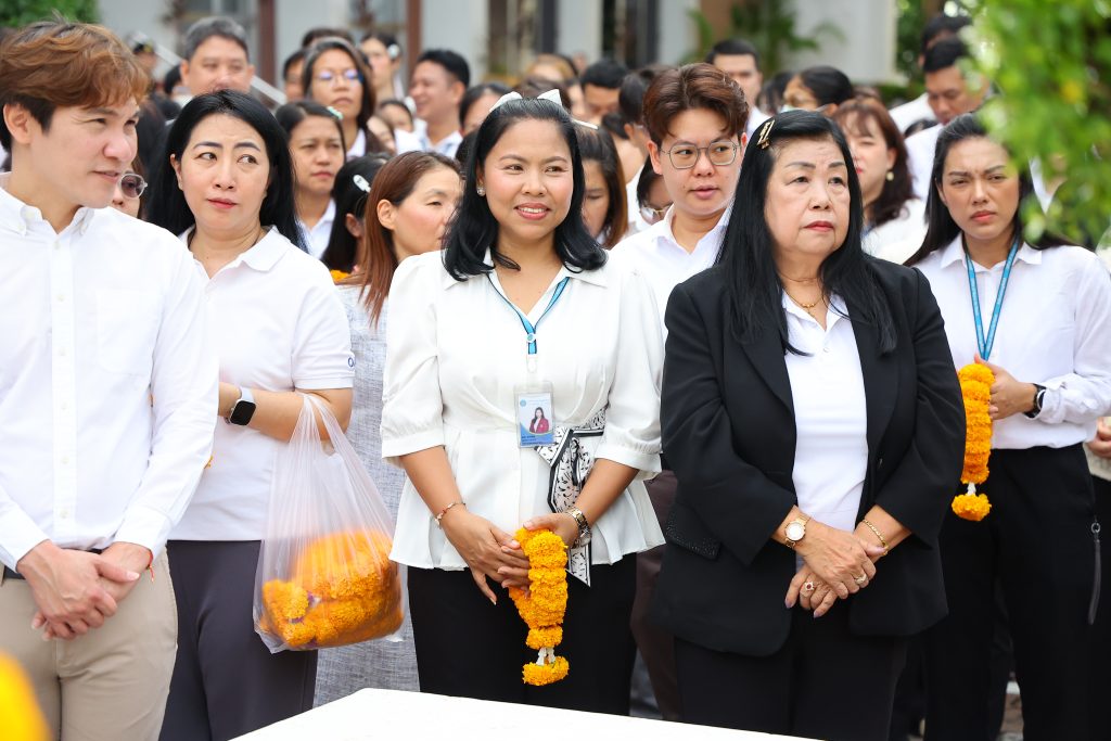 “นพ.รุ่งเรือง” นำคณะผู้บริหารและบุคลากร ปส. สักการะพระพรหม
