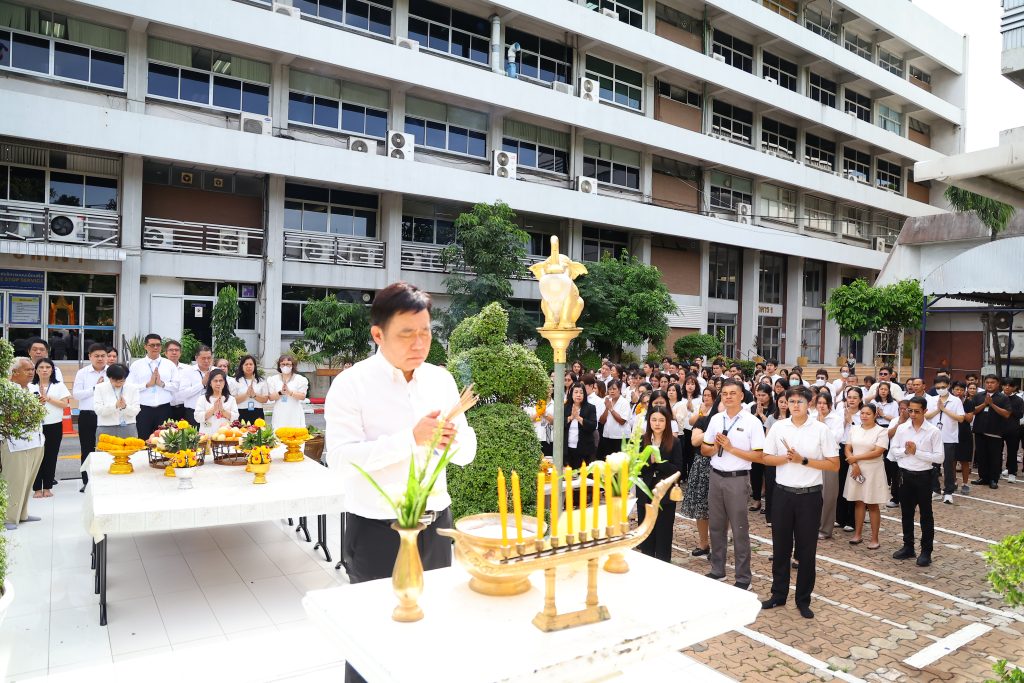 “นพ.รุ่งเรือง” นำคณะผู้บริหารและบุคลากร ปส. สักการะพระพรหม
