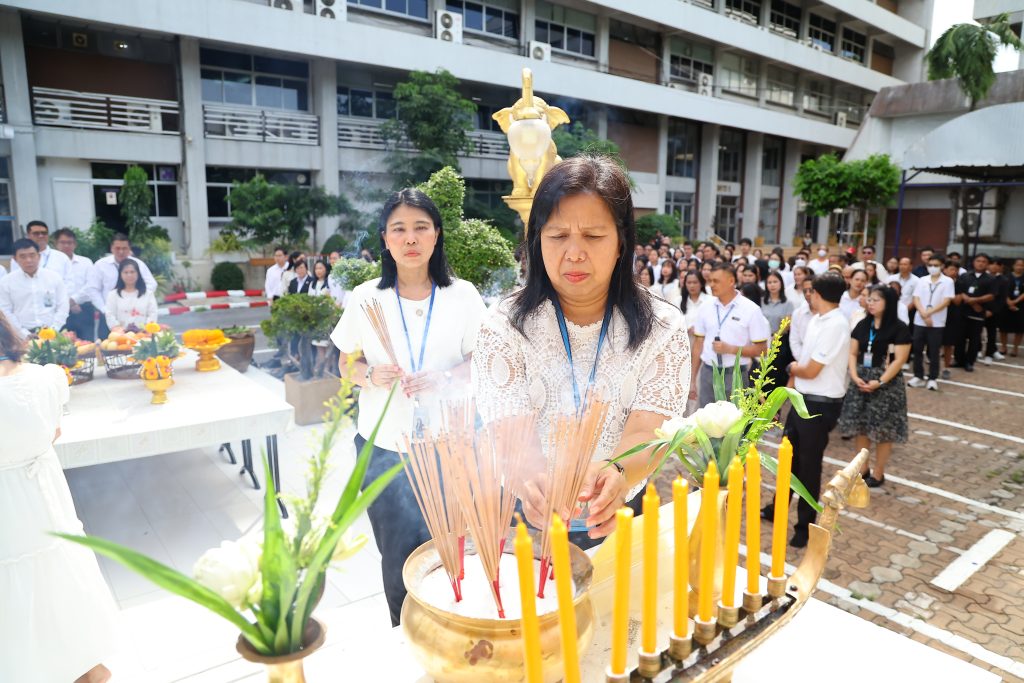 “นพ.รุ่งเรือง” นำคณะผู้บริหารและบุคลากร ปส. สักการะพระพรหม