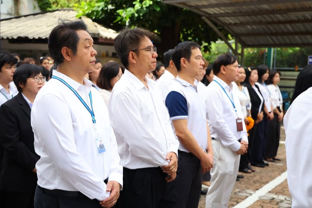 “นพ.รุ่งเรือง” นำคณะผู้บริหารและบุคลากร ปส. สักการะพระพรหม