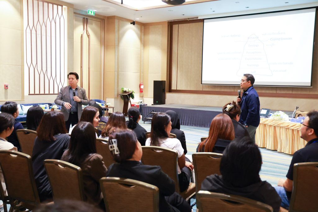 “หมอรุ่งเรือง” ปลุกพลังผู้นำ ปส. เสริมทักษะสื่อสาร–บุคลิกภาพ สร้างความเชื่อมั่น ขับเคลื่อนองค์กรสู่มืออาชีพระดับสากล