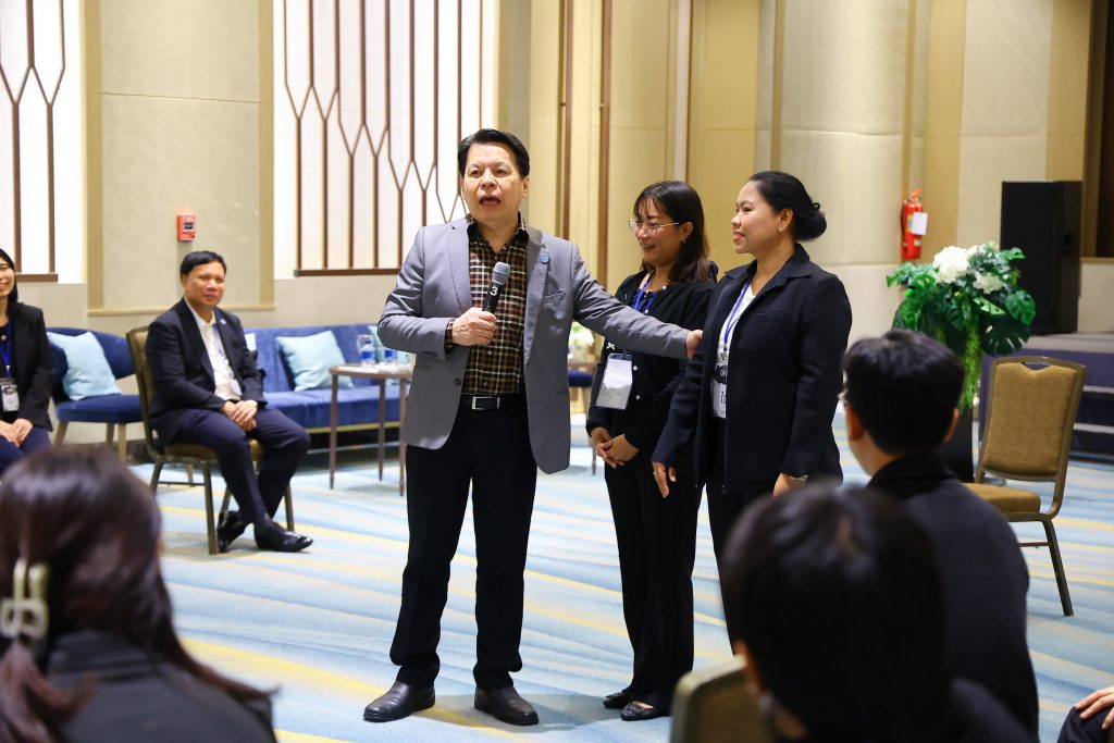 “หมอรุ่งเรือง” ปลุกพลังผู้นำ ปส. เสริมทักษะสื่อสาร–บุคลิกภาพ สร้างความเชื่อมั่น ขับเคลื่อนองค์กรสู่มืออาชีพระดับสากล