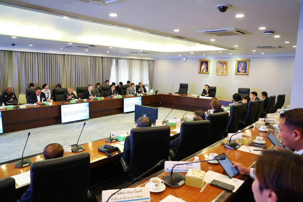 “ศ.ดร.ยศชนัน” ประธานประชุม พนส. ประกาศนโยบายกำกับดูแลด้วยมาตรฐานนานาชาติ IAEA เตรียมไทยให้พร้อมก่อน SMR มาถึง ย้ำ “ความปลอดภัย–คน–เทคโนโลยี” ต้องเดินไปพร้อมกัน